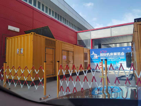 西华发电车出租-发电机无电压或电压太低怎么办？